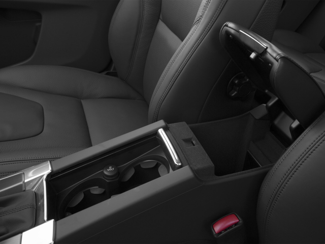 2015 Volvo XC60 T6 R-Design