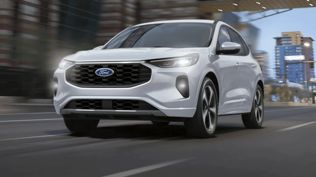 2025 Ford Escape® ST-Line Hybrid in Concord, OH, compared with Toyota RAV4 Hybrid for efficiency and family-friendly driving.