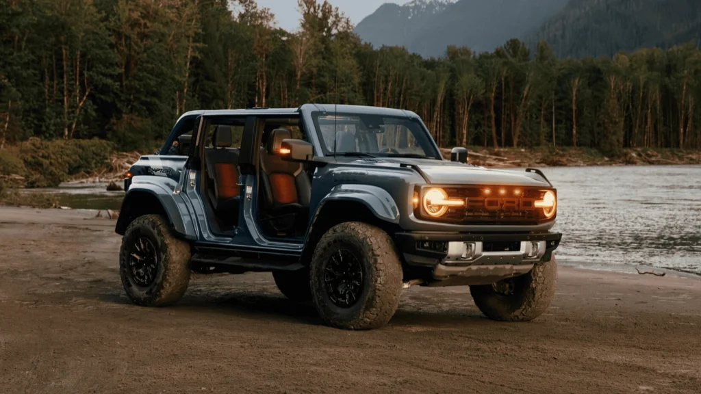 2025 Ford Bronco® SUV tackling off-road terrain near Concord, OH, designed for adventurous drivers and rugged outdoor trips.