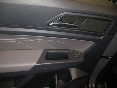 2021 Volkswagen Atlas Cross Sport 3.6L V6 SE w/Technology R-Line