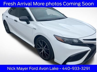 2021 Toyota Camry Hybrid SE