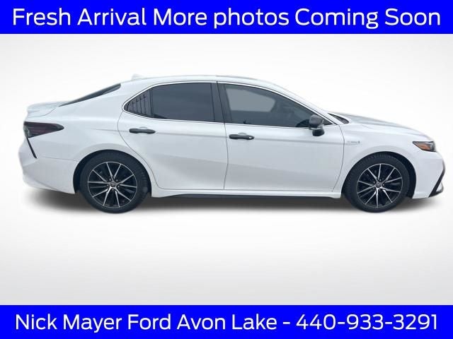 2021 Toyota Camry Hybrid SE