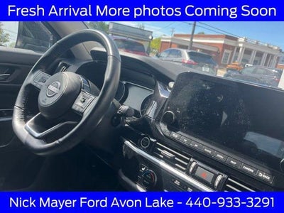 2024 Nissan Pathfinder SL