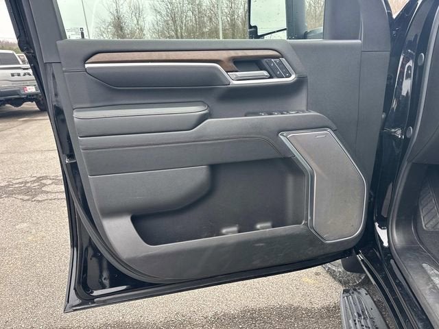 2025 Chevrolet Silverado 3500 HD High Country DRW