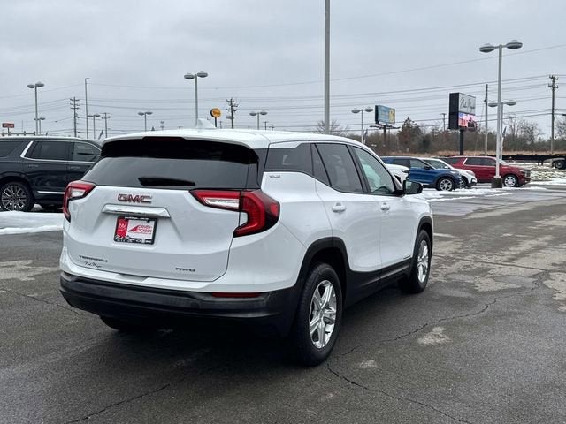 2024 GMC Terrain SLE