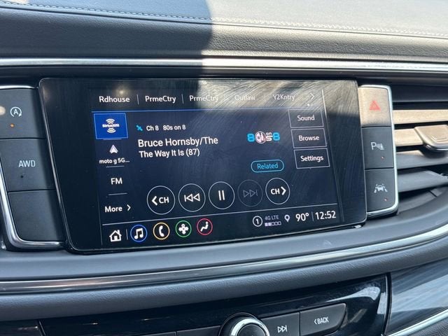 2023 Buick Enclave Essence