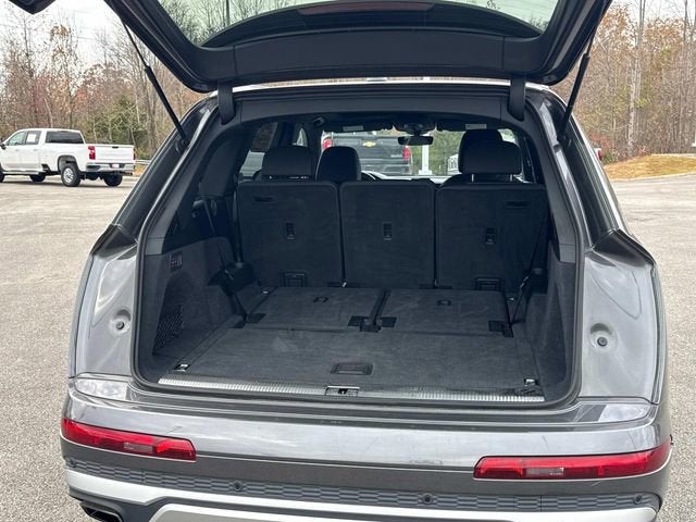 2025 Audi Q7 Premium Plus