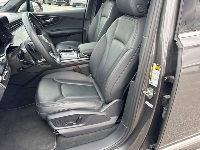 2025 Audi Q7 Premium Plus