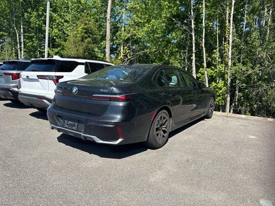 2025 BMW 7 Series 740i xDrive