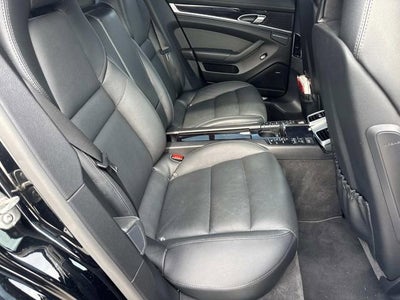 2015 Porsche Panamera 4