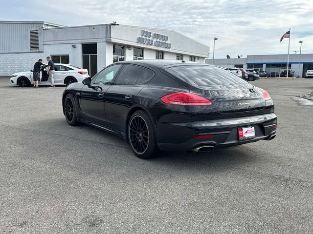 2015 Porsche Panamera 4