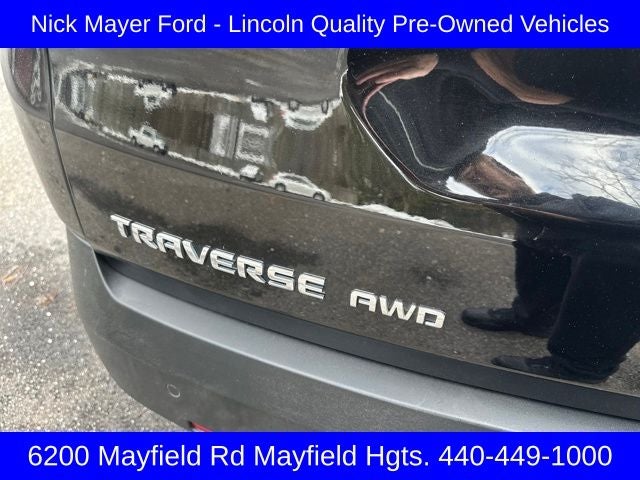 2022 Chevrolet Traverse LT Leather