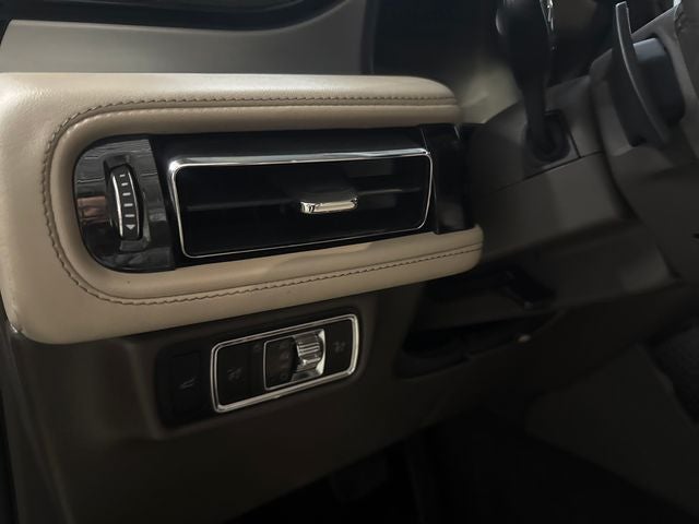 2023 Lincoln Aviator Standard