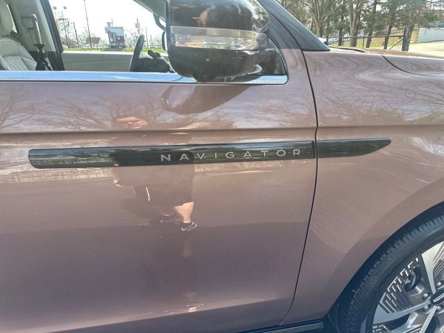 2025 Lincoln Navigator L Black Label