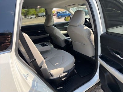 2025 Toyota Grand Highlander Hybrid XLE