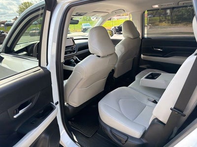 2025 Toyota Grand Highlander Hybrid XLE