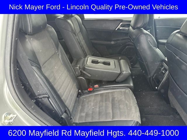 2024 Mitsubishi Outlander Base