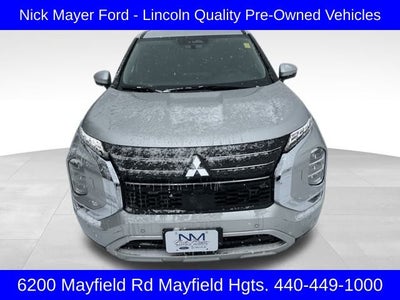 2024 Mitsubishi Outlander Base