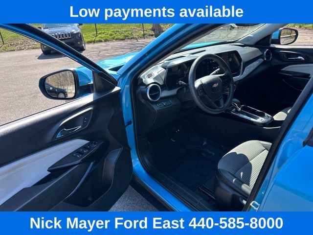 2025 Chevrolet Trax LT
