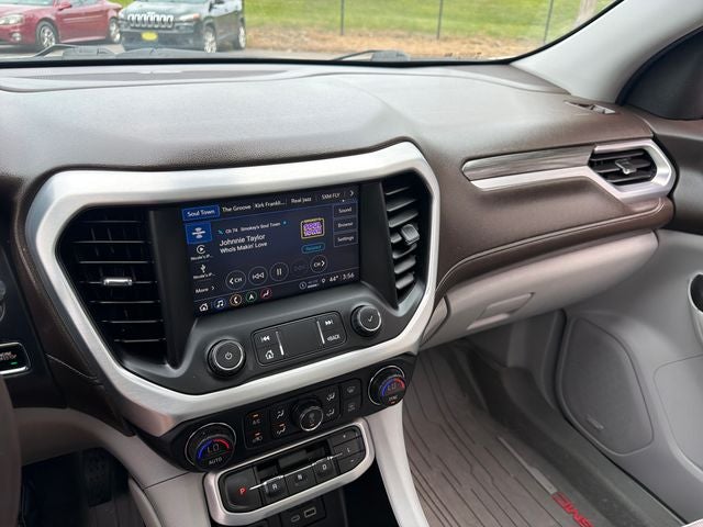 2021 GMC Acadia SLT