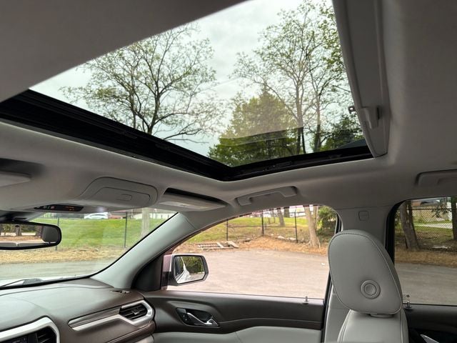 2021 GMC Acadia SLT