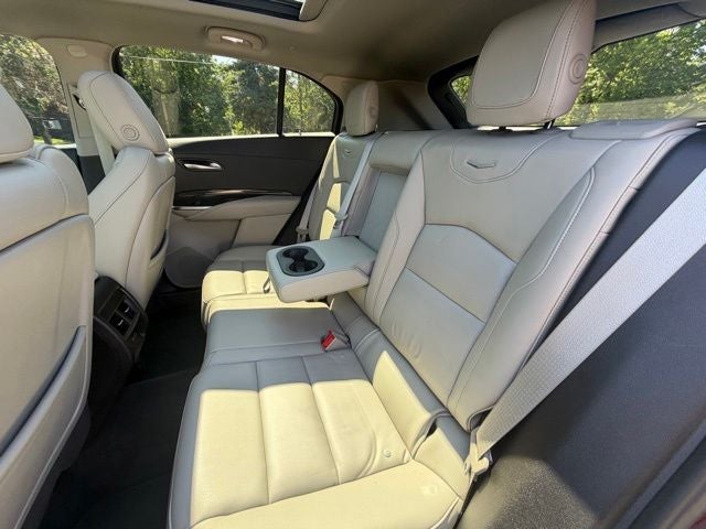 2022 Cadillac XT4 Premium Luxury