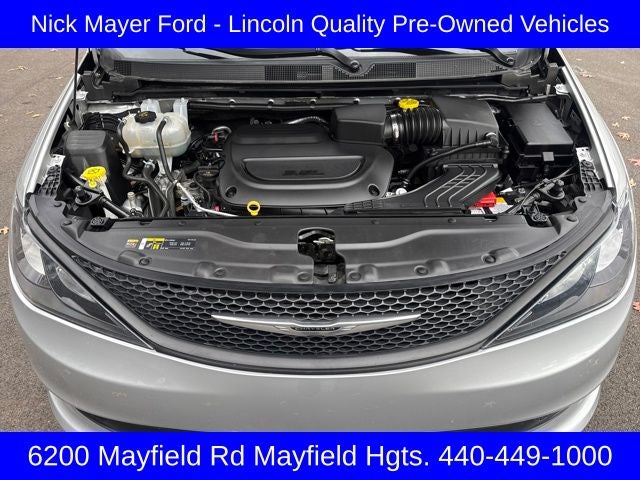 2024 Chrysler Voyager LX