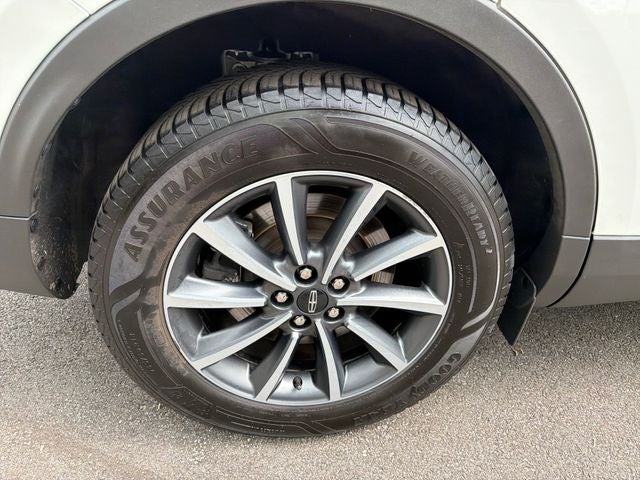 2022 Lincoln Nautilus Standard