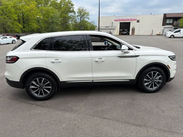 2022 Lincoln Nautilus Standard
