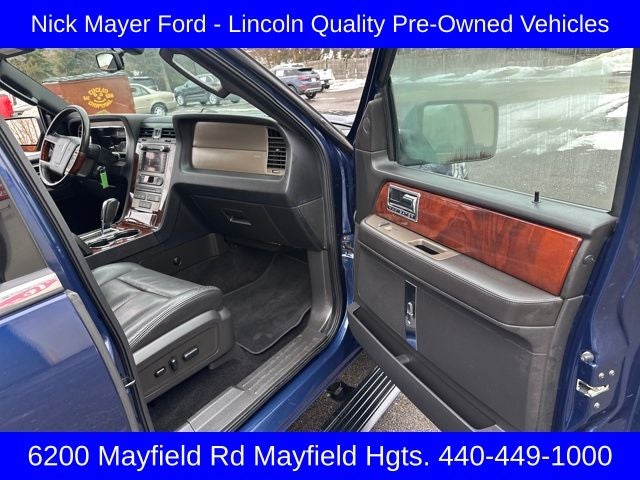 2011 Lincoln Navigator Base