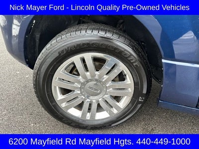 2011 Lincoln Navigator Base