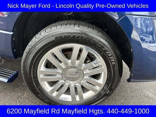 2011 Lincoln Navigator Base