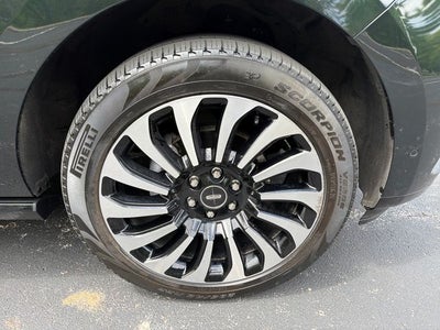 2022 Lincoln Navigator L Black Label