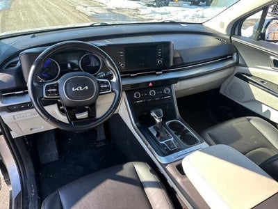 2022 Kia Carnival LXS