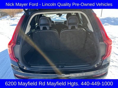 2022 Volvo XC90 T6 Momentum