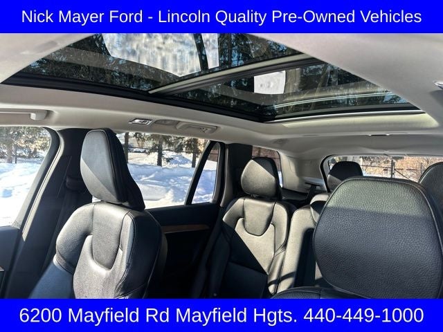 2022 Volvo XC90 T6 Momentum