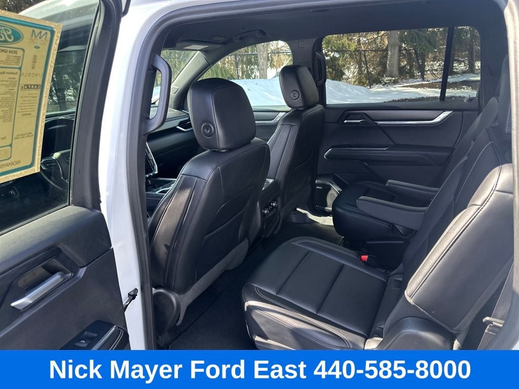 2024 GMC Acadia Elevation