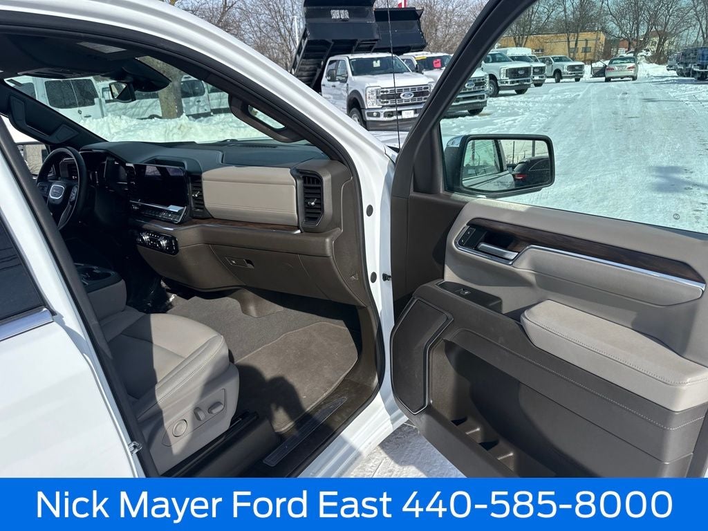 2025 GMC Sierra 1500 SLT