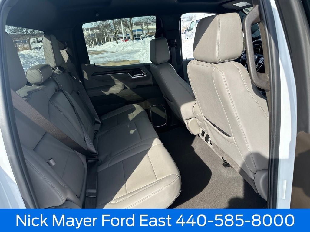 2025 GMC Sierra 1500 SLT