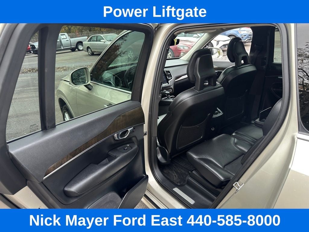 2018 Volvo XC90 T6 Momentum