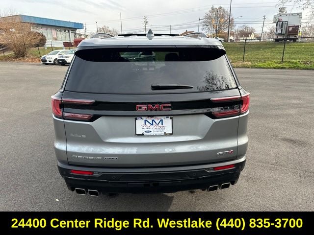 2024 GMC Acadia AT4