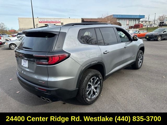 2024 GMC Acadia AT4