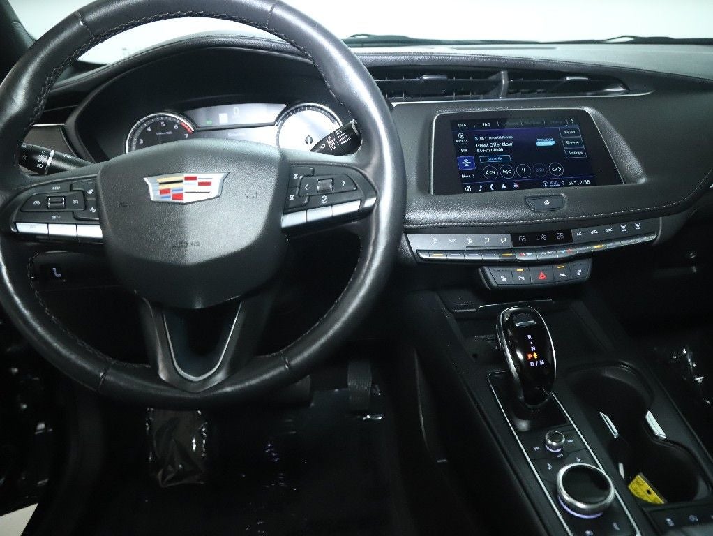 2023 Cadillac XT4 Luxury