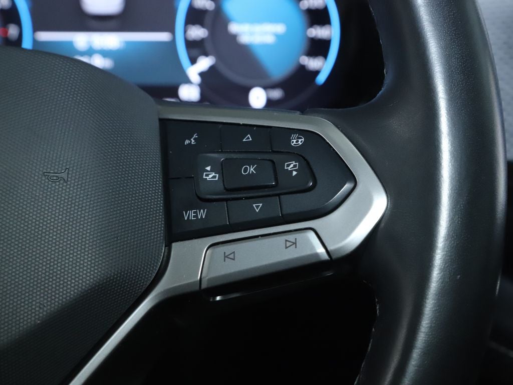 2024 Volkswagen Atlas Cross Sport 2.0T SEL Premium R-Line