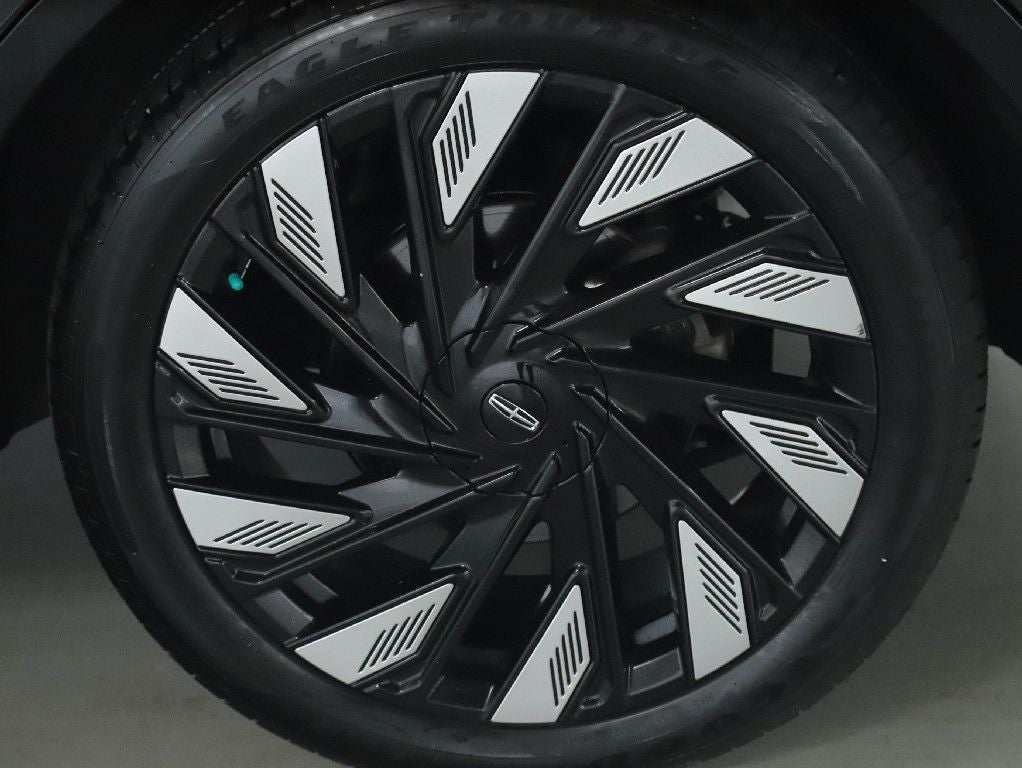 2024 Lincoln Nautilus Black Label