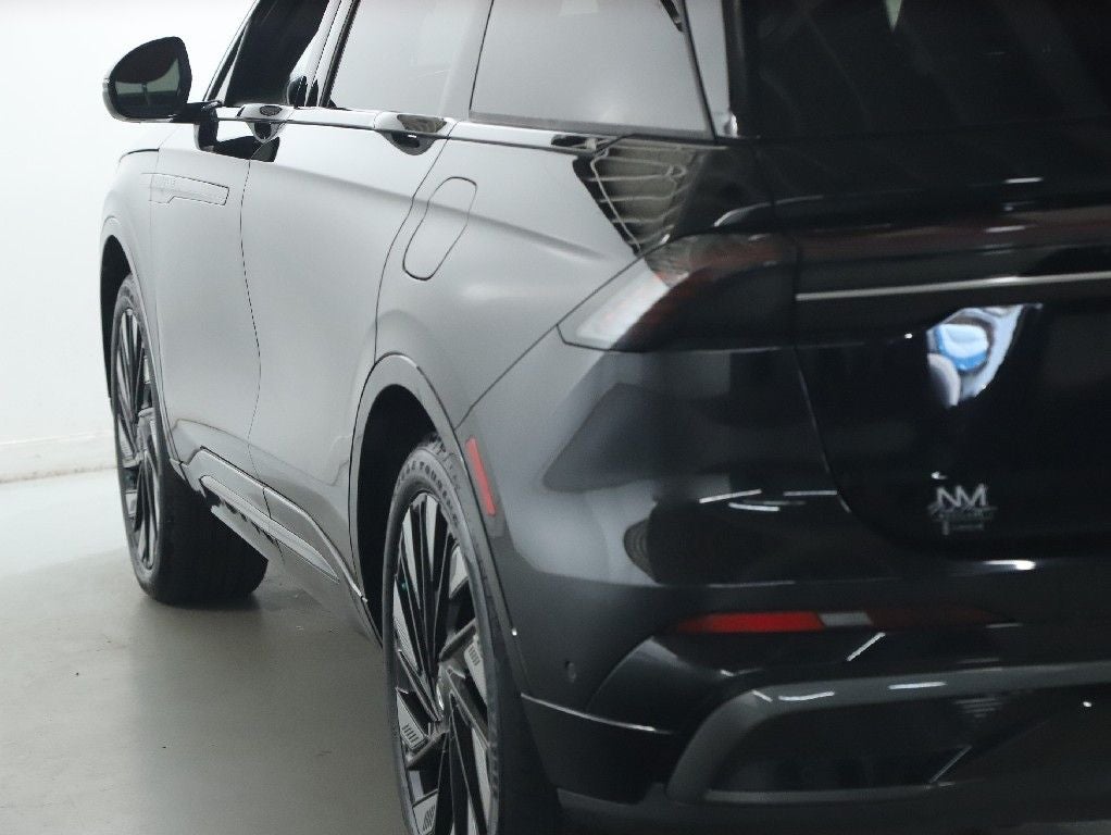 2024 Lincoln Nautilus Black Label