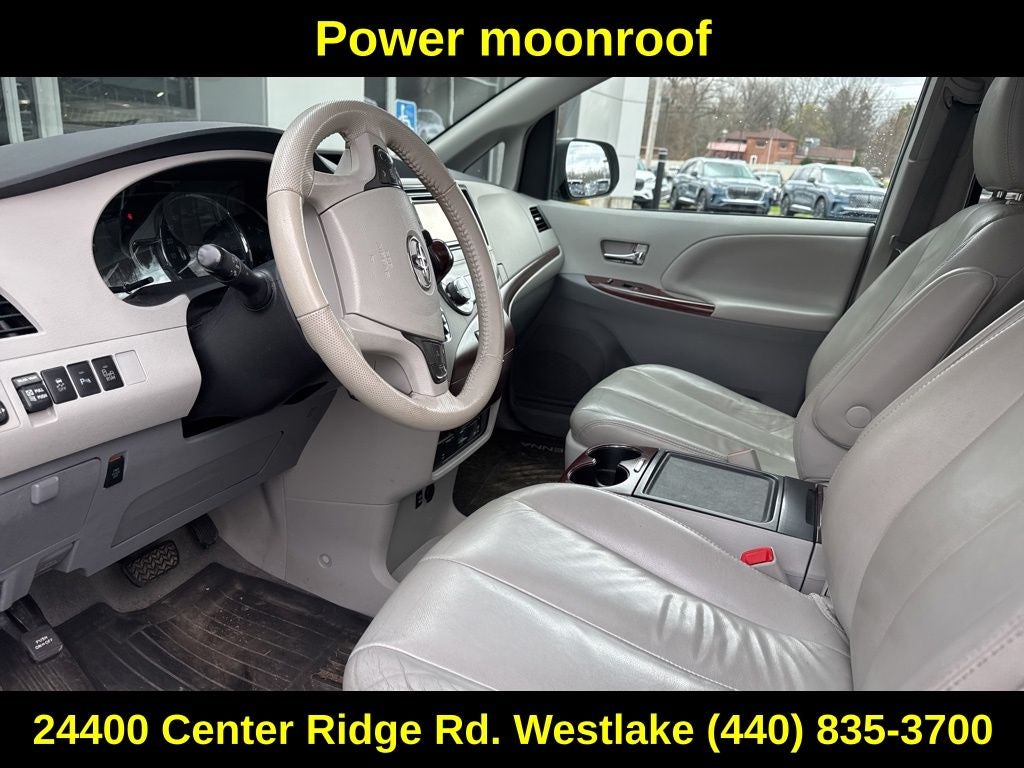 2014 Toyota Sienna XLE 7 Passenger
