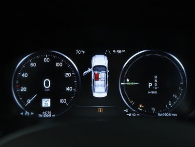 2022 Volvo S60 Recharge Plug-In Hybrid T8 R-Design Expression