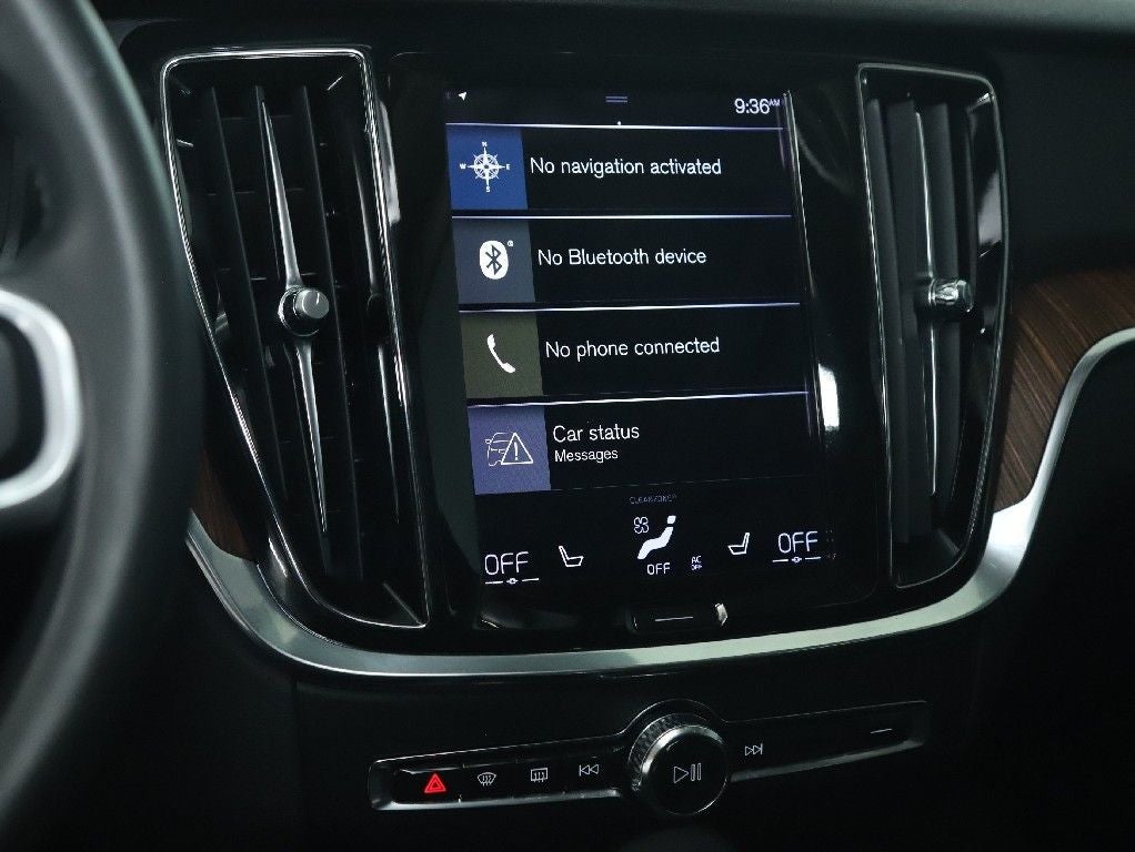 2022 Volvo S60 Recharge Plug-In Hybrid T8 R-Design Expression