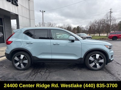 2019 Volvo XC40 Momentum